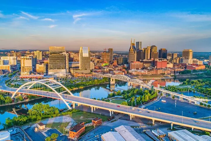 Nashville Downtown Highlights Private Guided Walking Tour - Primary Image