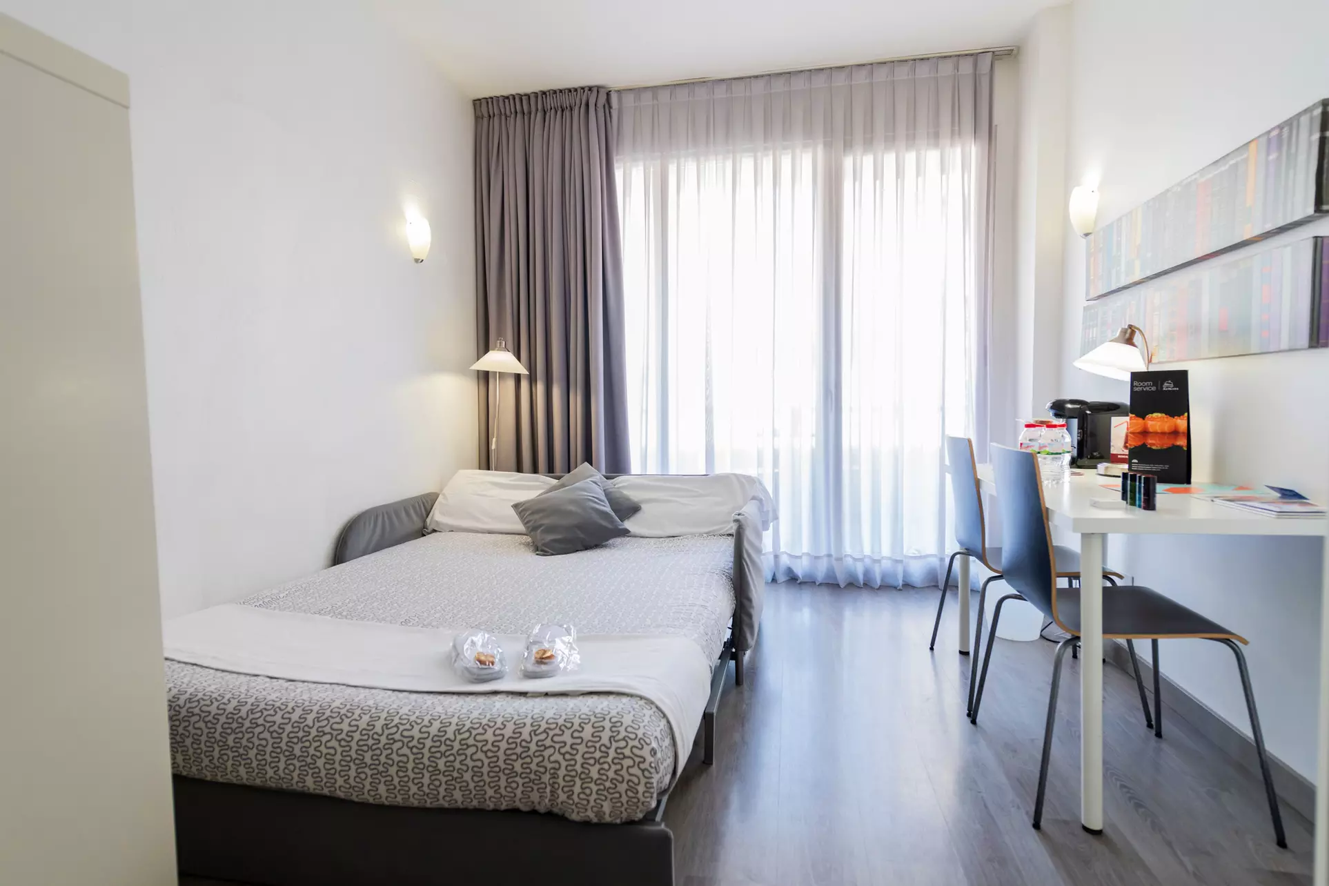 ✈ ESPAGNE | Barcelone - Aparthotel Atenea Calabria 3*, 2 nuit - Idé...