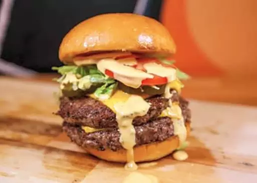 5% Cash Back at Burger By Day