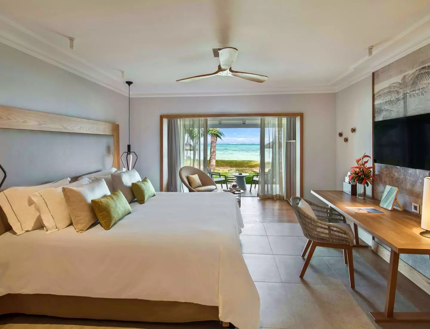 ✈ MAURITIUS | Flic en Flac - Sugar Beach Golf & Spa Resort 5*, 5 ni...