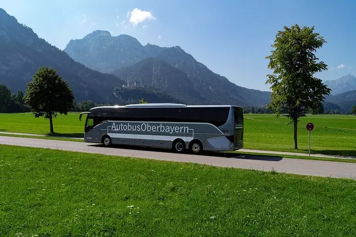 Tagesausflug von München nach Neuschwanstein und zum Schloss Linderhof