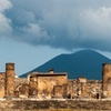 Image 2: Pompei & Napoli: Tour guidato con la tua Guida Locale