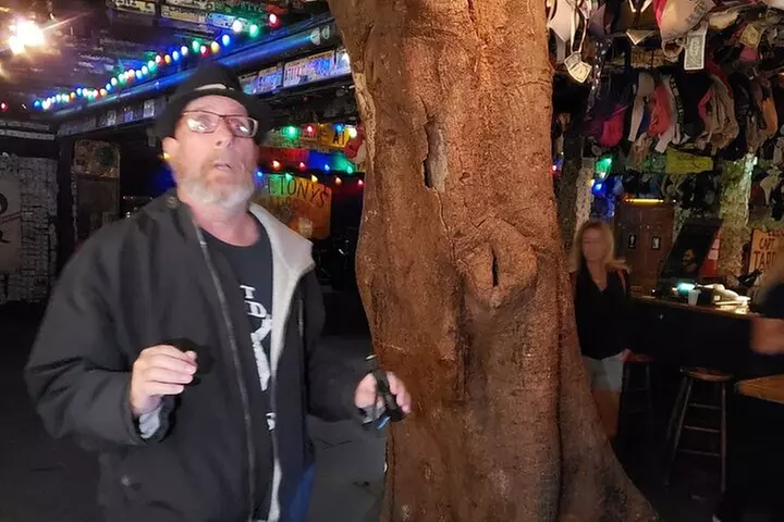 Key West Haunted Pub Crawl and Ghost Tour with Free T-Shirt