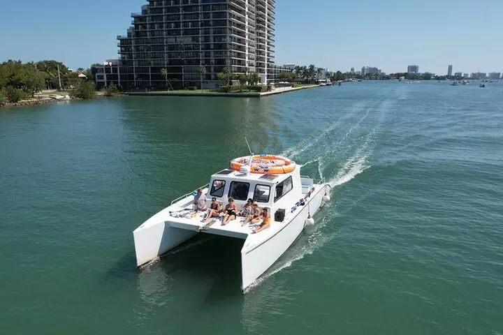 The Ultimate Water Experience in Miami with Drinks and Jet Skis