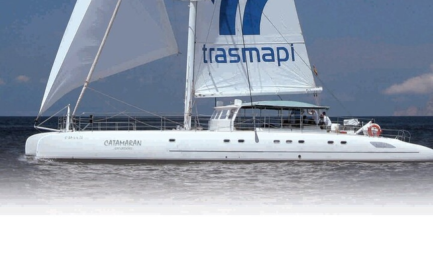 Image 14: Excursión desde Ibiza a Playa de Illetas en Catamarán con Comida