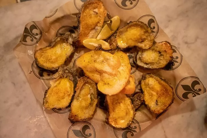 French Quarter walking Food Tour: Signature Tastes of New Orleans