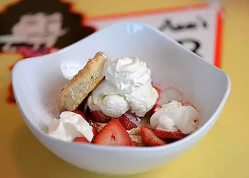 5% Cash Back at Maryann's Diner