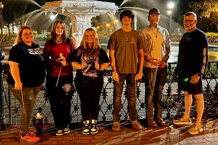 Interactive Paranormal Ghost Walking Tour in Savannah Georgia