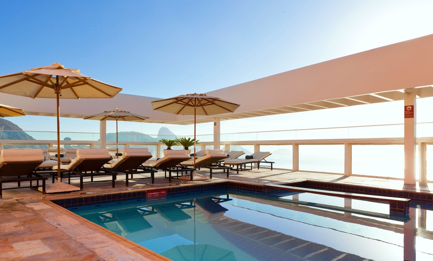 Image 2: ✈ BRÉSIL | Rio De Janeiro - Rio Othon Palace 5* - Piscine en rooftop