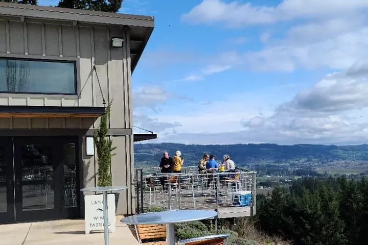 Willamette Valley Wine Tour with Lunch