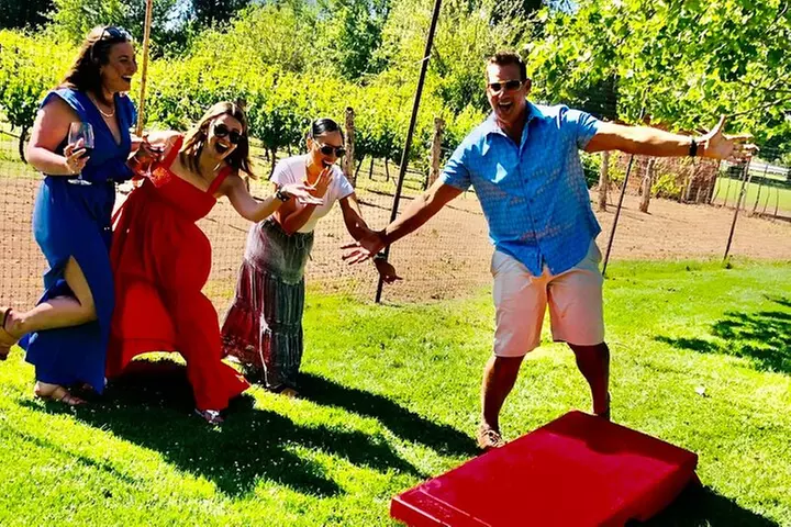 Vortex to Vineyards by ABC wildlife host Rachel Reenstra