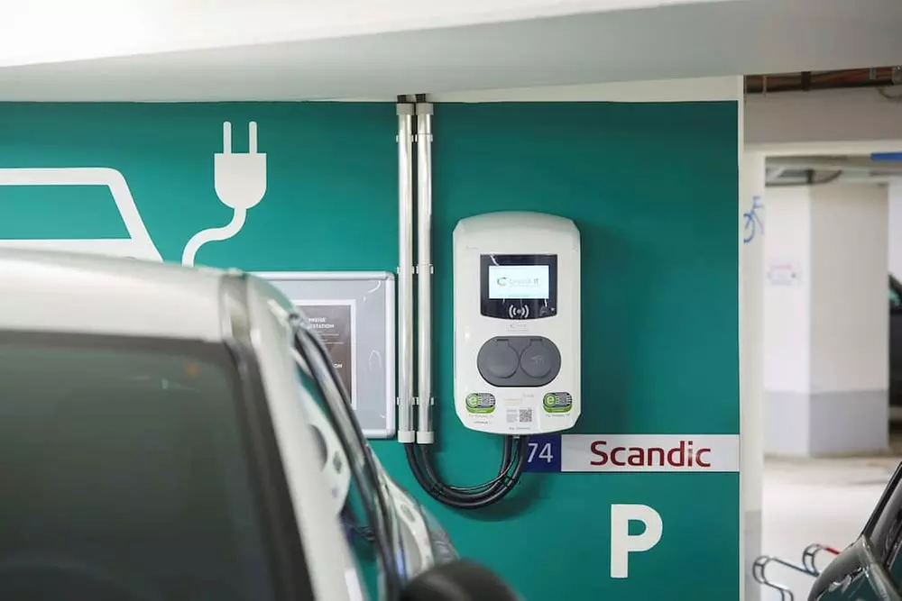 ✈ DEUTSCHLAND | Hamburg - Scandic Hamburg Emporio 4*, 2 Nächte