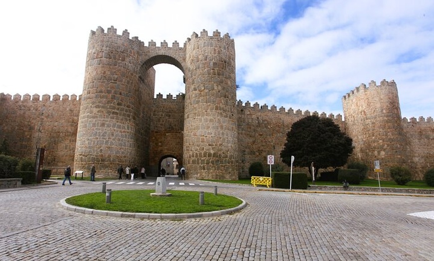 Image 6: Tour a pie por el casco antiguo de Ávila