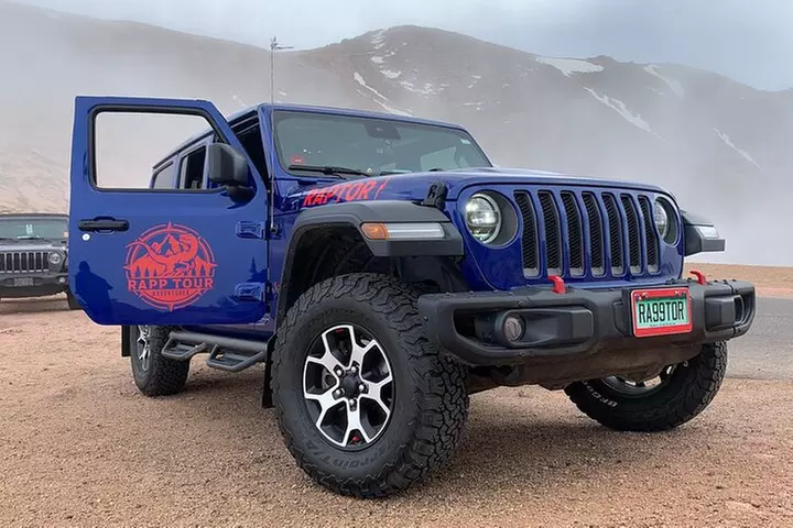 Colorado Springs: Garden of the Gods Luxury Jeep Tours - Second Medium