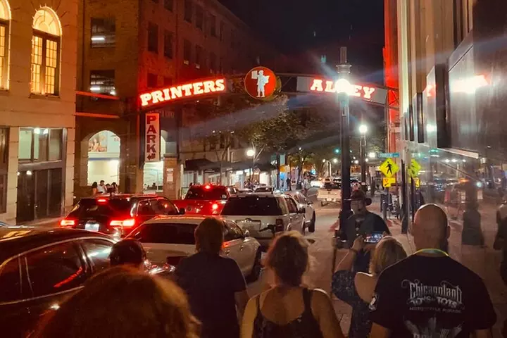 Haunted Nashville Boos and Booze Ghost Walking Tour