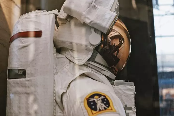 Family Friendly Smithsonian Air and Space Museum Private Tour