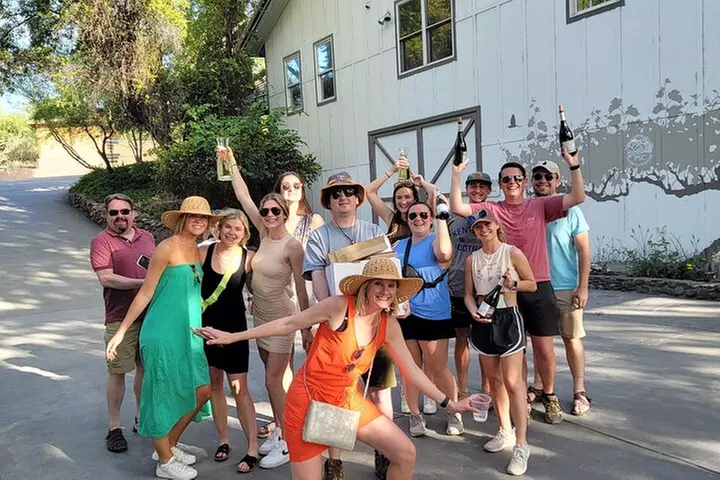 Private Wine Tour, Voted best in town, Tastings Included!