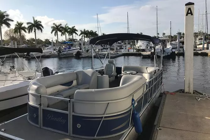 Pontoon Boat Rental, Ten Thousand Islands/Everglades, Manatee, Dolphin, Shelling - Primary Image
