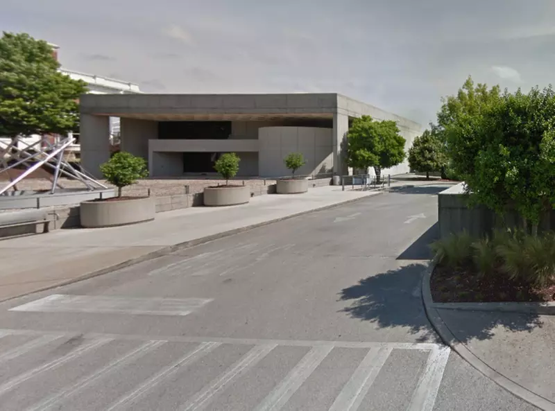 Parking at Hunter Museum of Art Lot