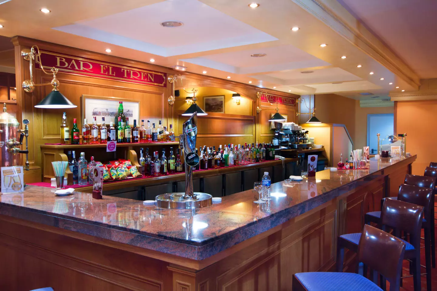 ✈ COSTA DEL SOL | Fuengirola - Las Palmeras Affiliated by FERGUS 4*...