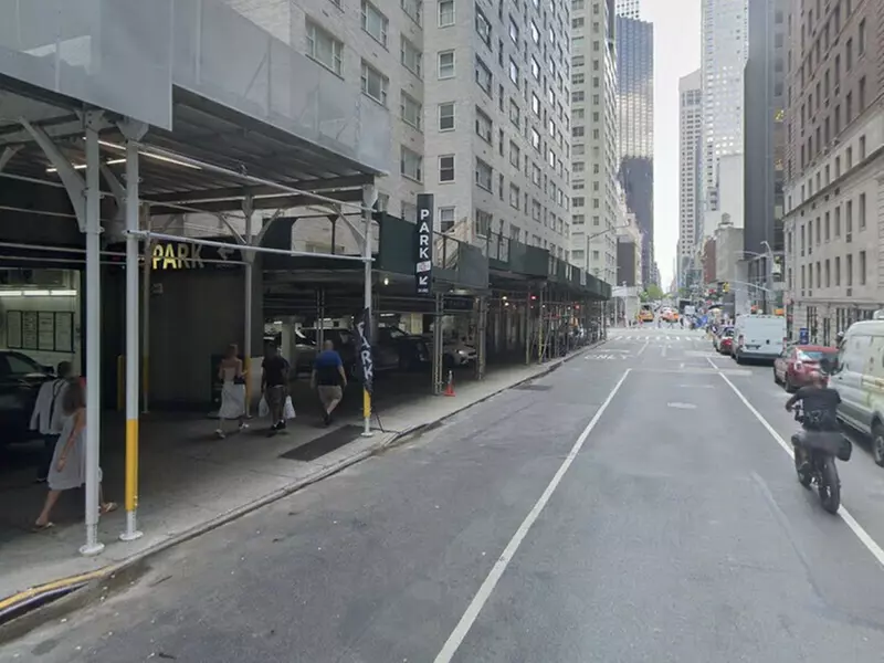 Parking at City Parking - Carnegie House Garage LLC