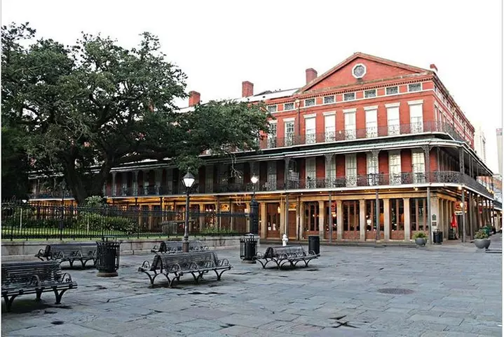 French Quarter Haunted Excursion In New Orleans