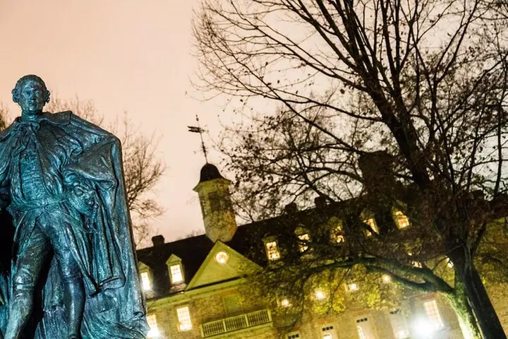 Colonial Ghosts Boos and Brews Haunted Pub Crawl