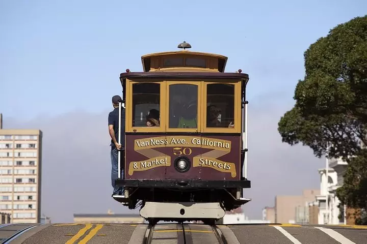 Full-Day Guided Tour of San Francisco with Alcatraz