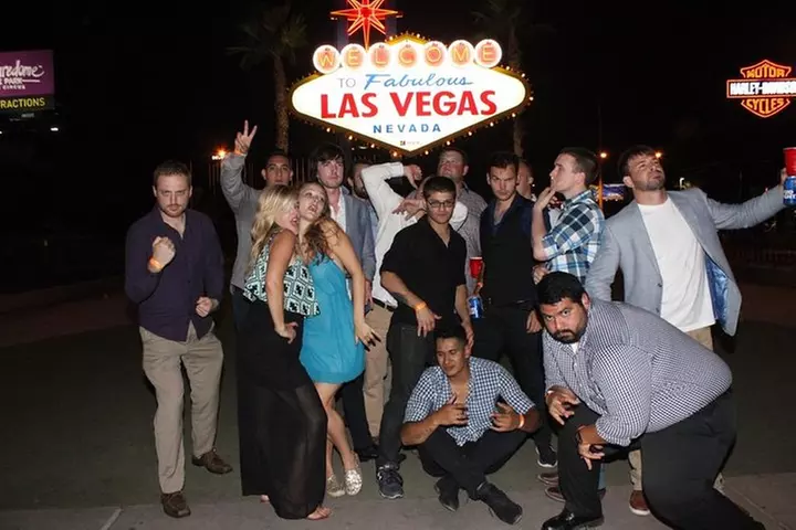 Las Vegas VIP Nightclub Party Bus Crawl