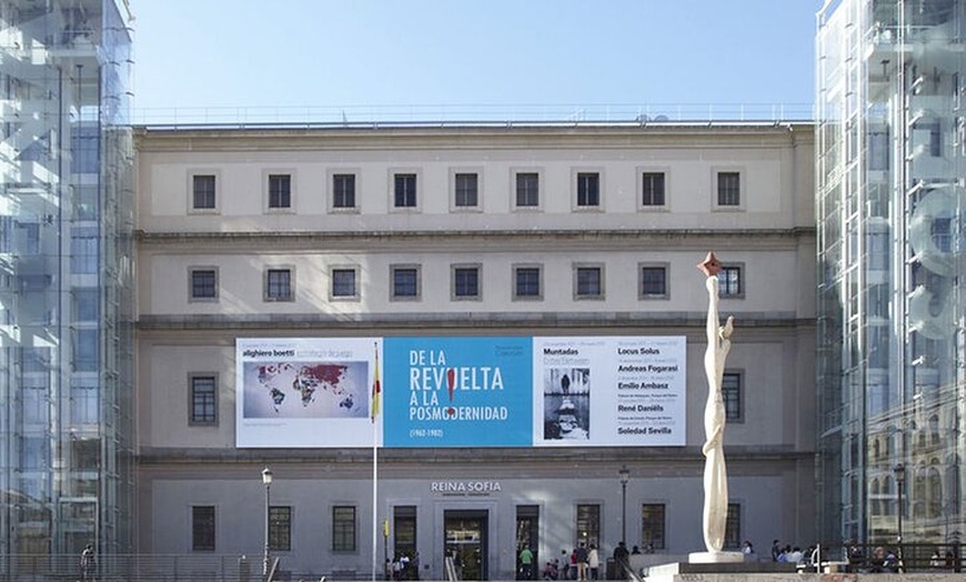 Image 8: Tour privado a pie con audioguía en Madrid