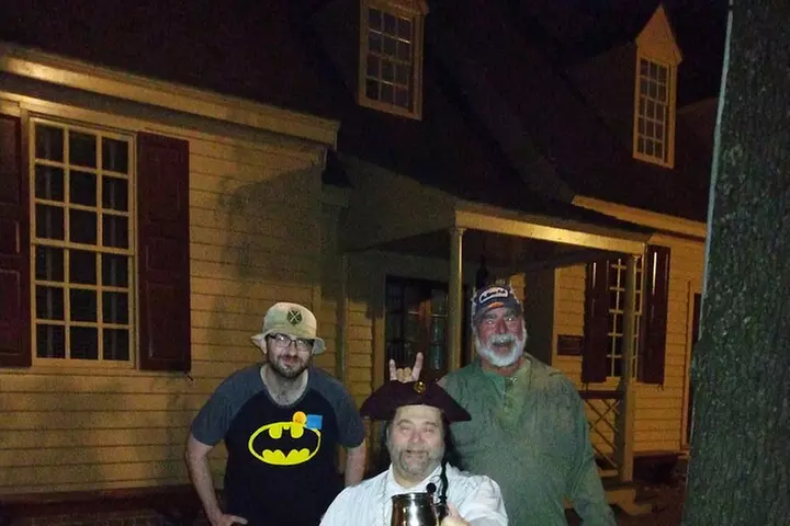 Williamsburg Ghosts, Witches and Pirates Tour