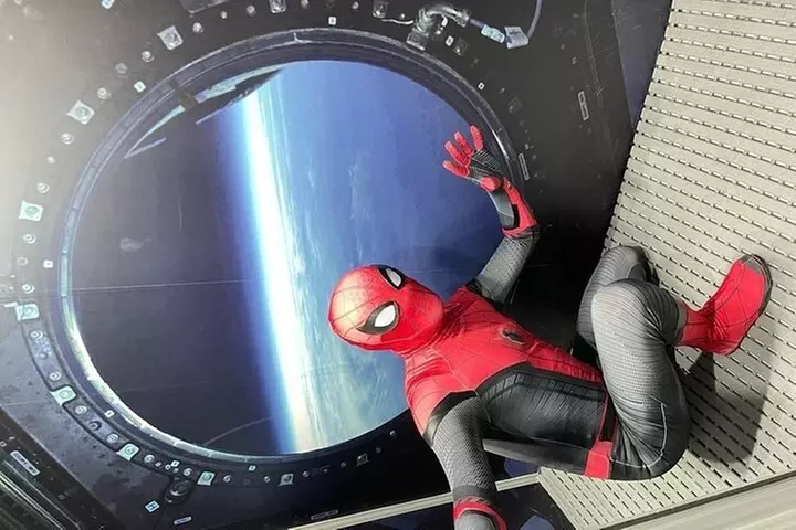 Ticket/Parque Foto-Temático y Actividad Virtual en Vigo