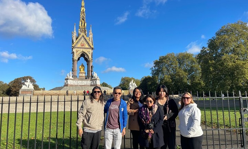 Image 6: Heathrow to London Luxury Transportation Services