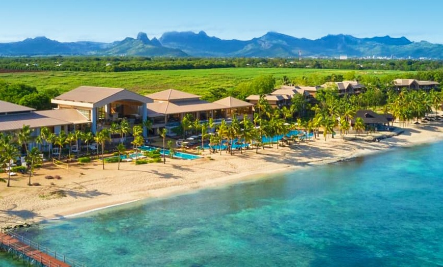 Image 1: ✈ MAURITIUS | Pointe aux Piments - Le Méridien Ile Maurice 5* - Ide...