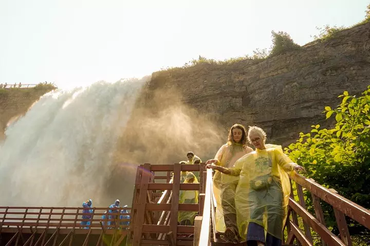 Niagara Falls: USA + Canada Tour with Cave, Boat Ride and Lunch