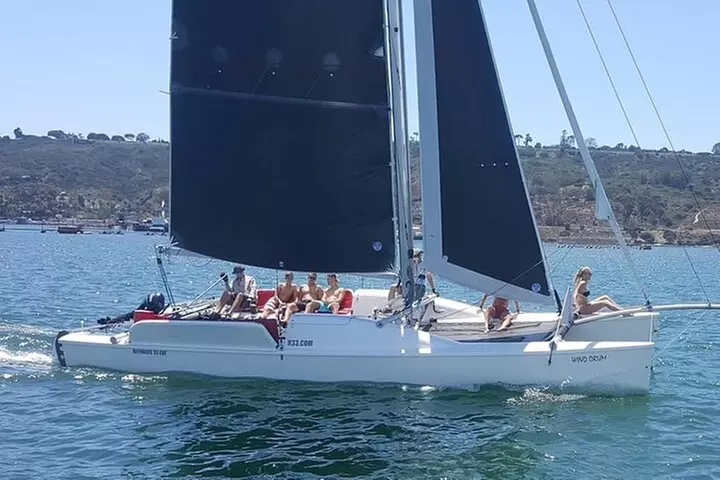 2.5-Hour Small-Group Catamaran Sailing Adventure with Drinks
