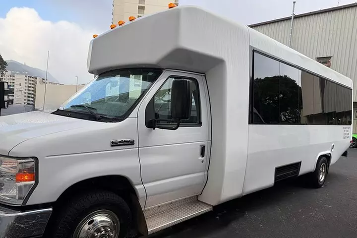 Private VIP Group Transportation on Oahu Island - Second Medium
