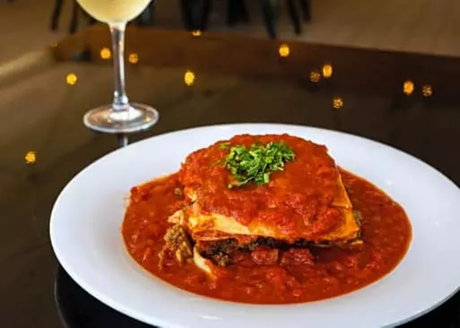 5% Cash Back at Casa Mia's Restaurant