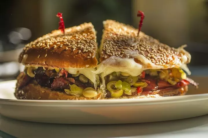 New Orleans Cocktail and Food History Tour