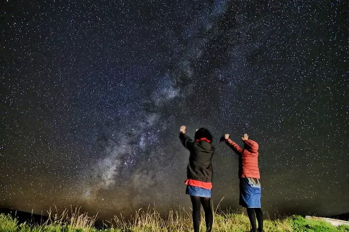Small Group Big Island Twilight Volcano and Stargazing Tour