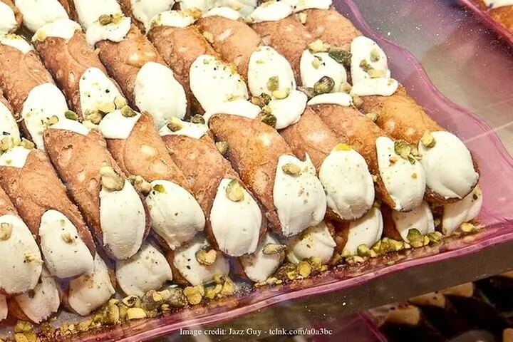 True Crime NYC: Mafia Walk w/Ret. NYPD Detective and Local Food