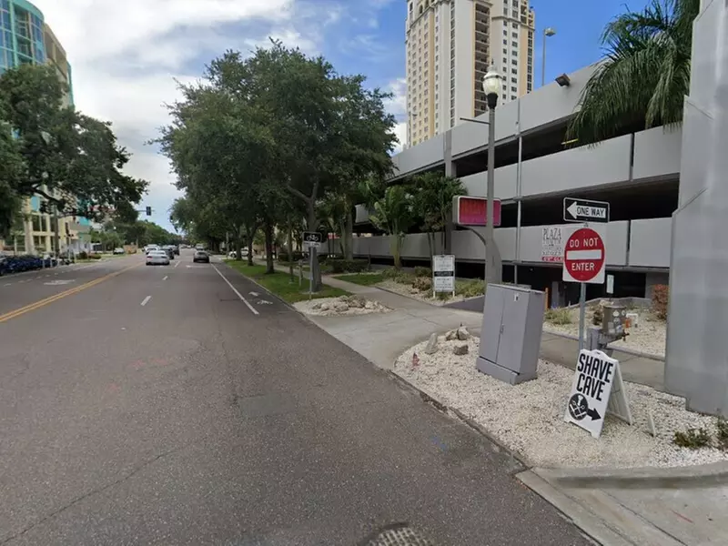 Parking at Plaza Tower and Courtyard Shops Garage - Primary Image