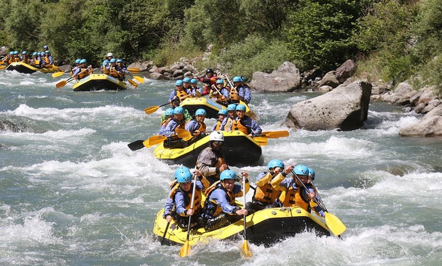 Image 2: Rafting sul fiume per famiglie