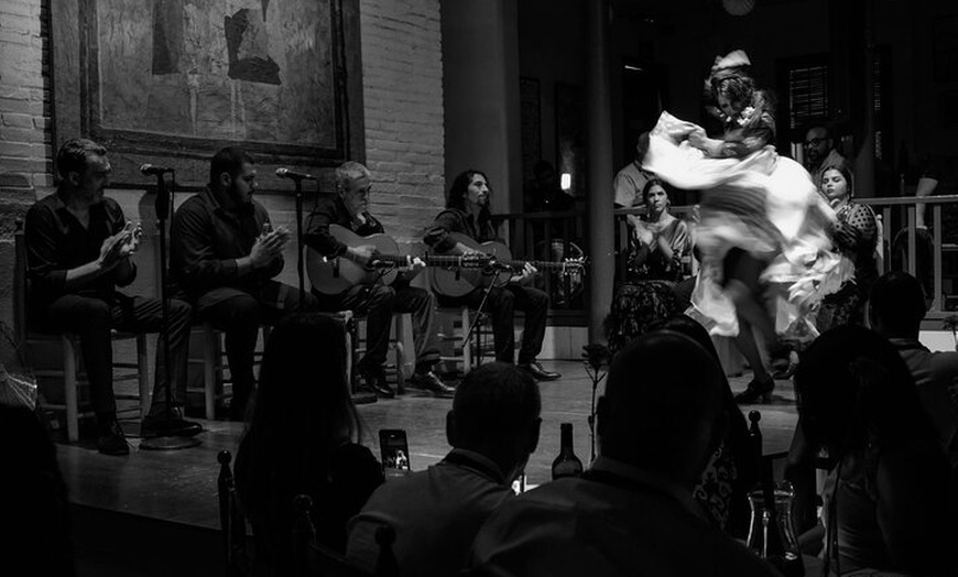 Image 24: Noche Flamenca en el Tablao de Carmen con Menú Degustación o Cena