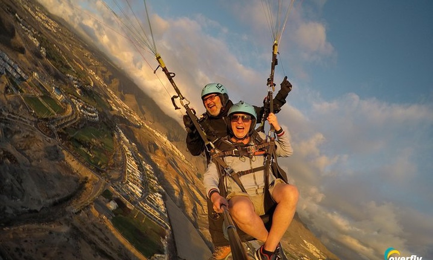 Image 29: Vuelo en tándem en parapente acrobático en la zona sur de Tenerife