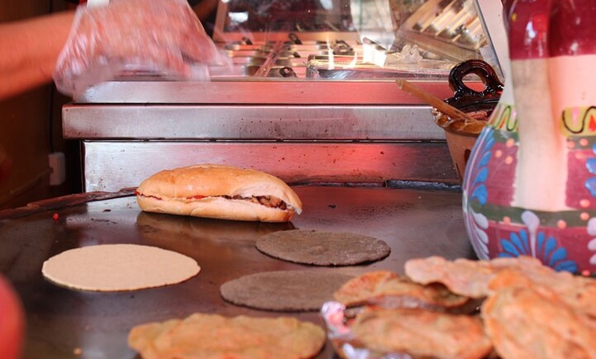 Image 21: Shopping and Mexican food in a Private Guided Cancun Tour