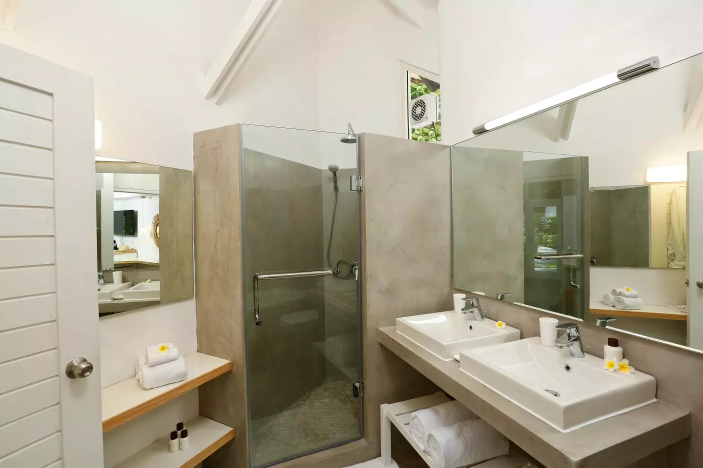 ✈ MAURITIUS | Flic en Flac - La Pirogue A Sun Resort Mauritius 4*, ...