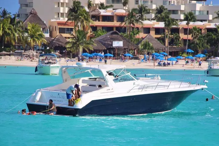Cancun yachts rental BEATIFUL YACHT 46FT, 15 PAX MAX 25P6 - Primary Image