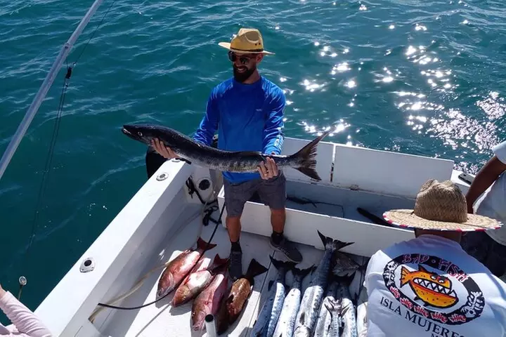 Private fishing charter Bertram 31ft 6 pax max if you don't fish yo...