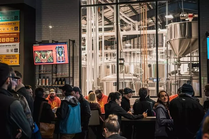 Memphis Brew Bus Tour with Three Local Breweries & Tastings